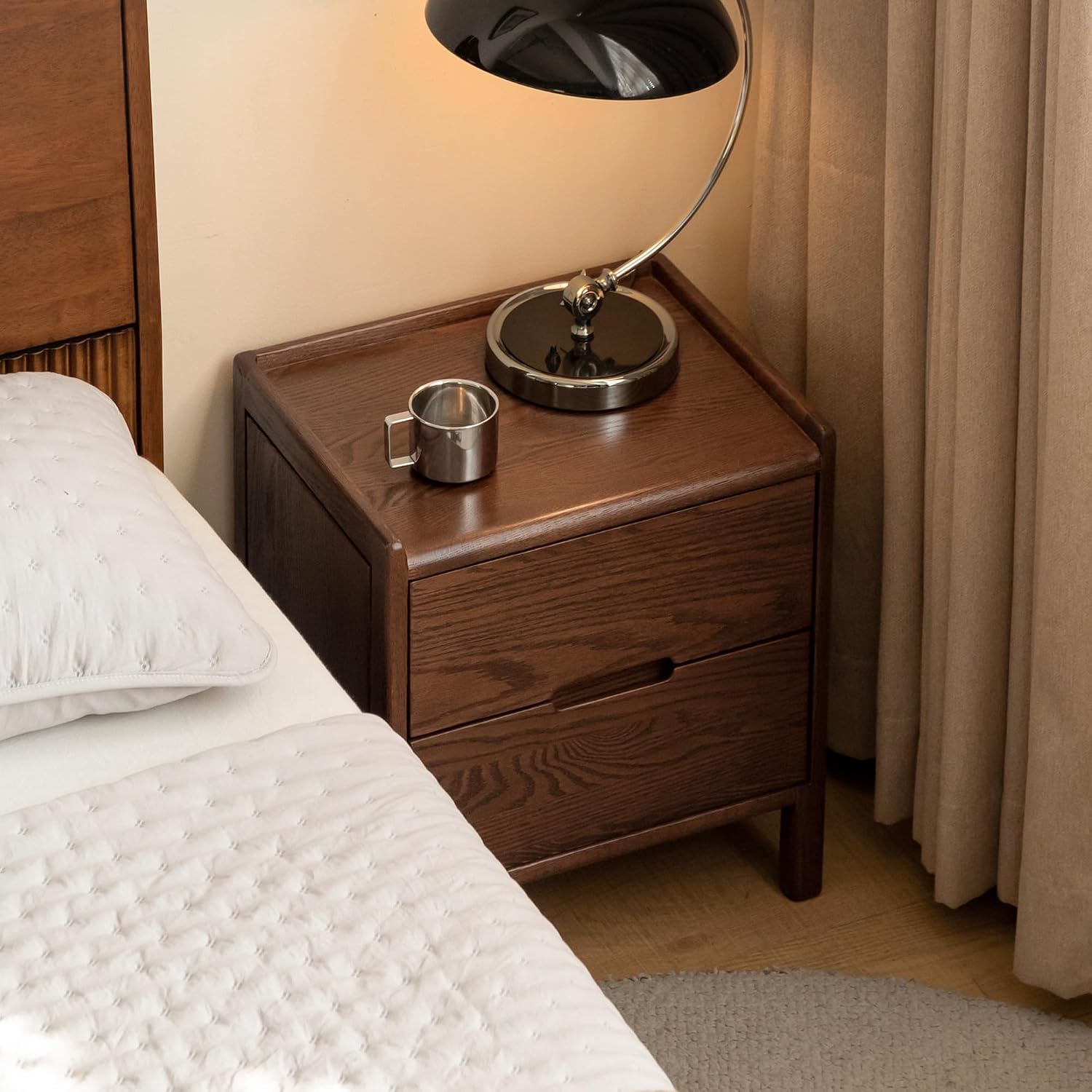 Oak Solid Wood 2-Drawer Nightstand with Recessed Handles