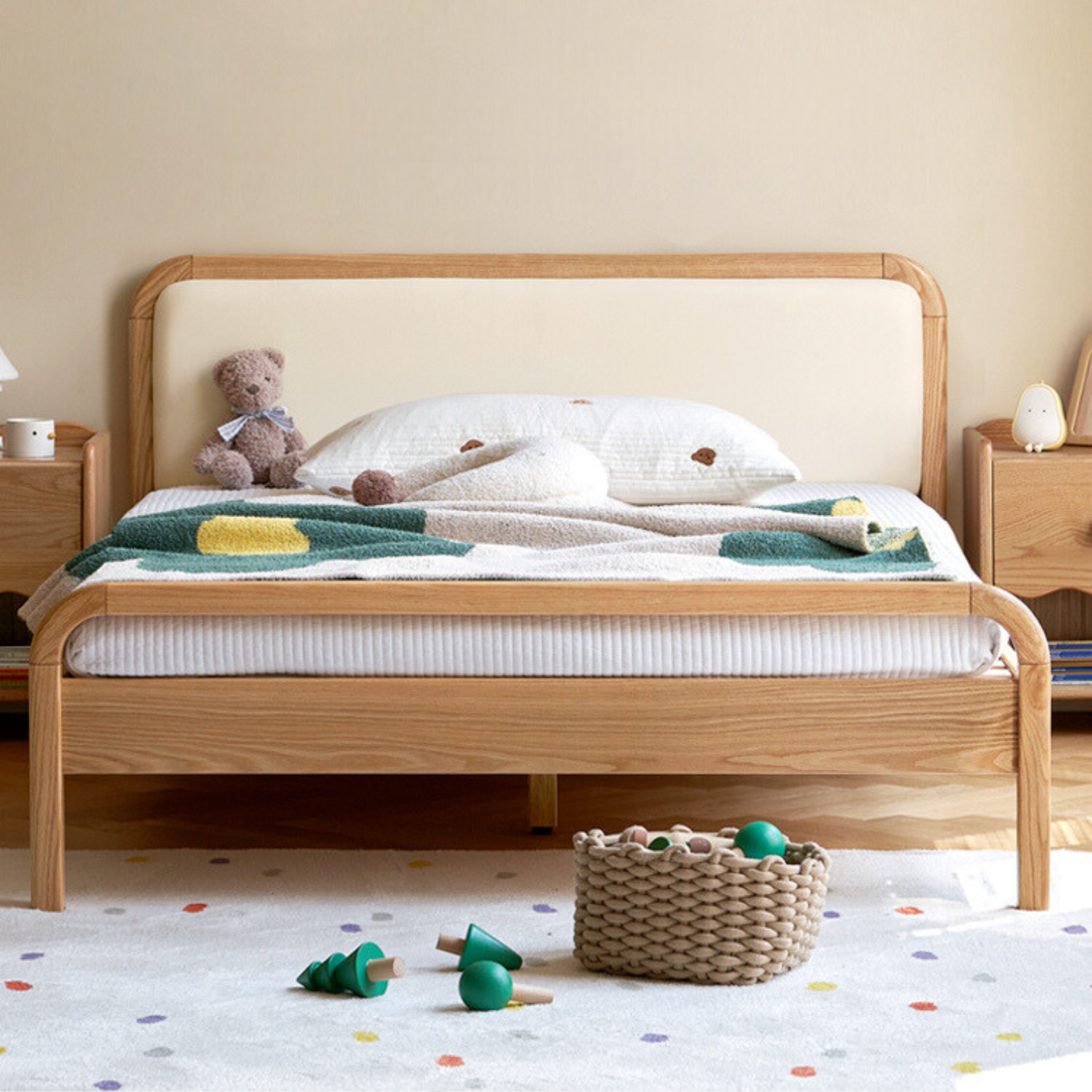 Oak solid wood children's bed with organic leather"