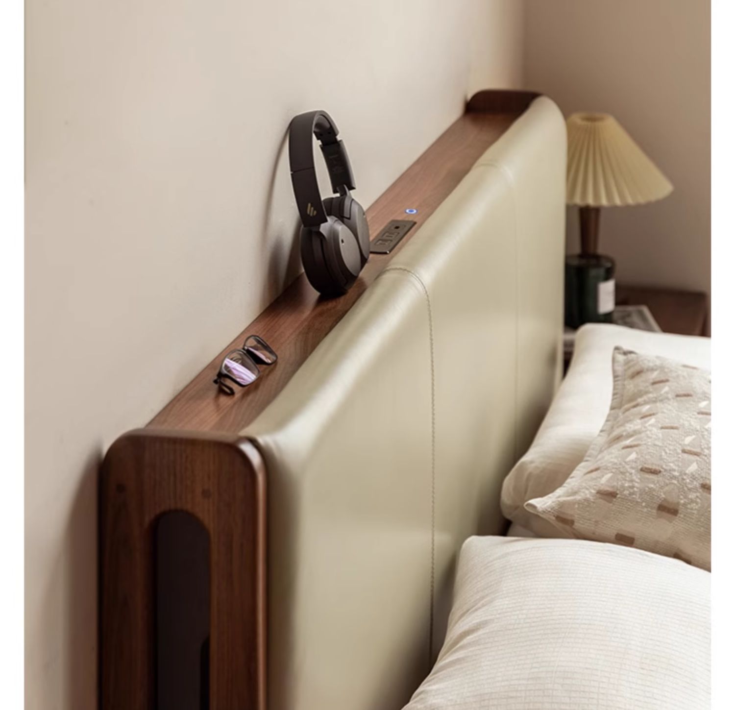 Black walnut solid wood leather suspended box bed<