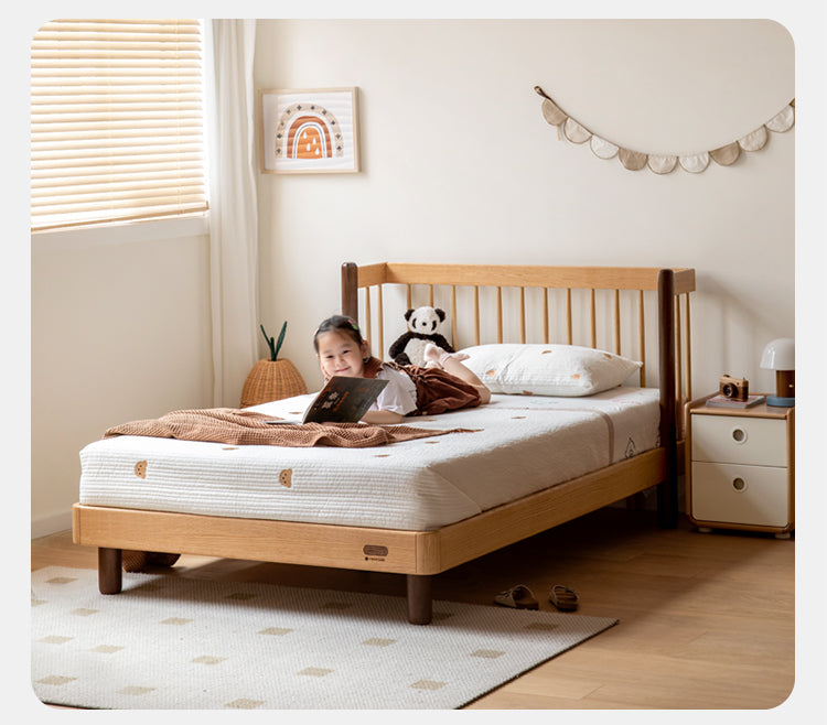 Oak solid wood children's bed)