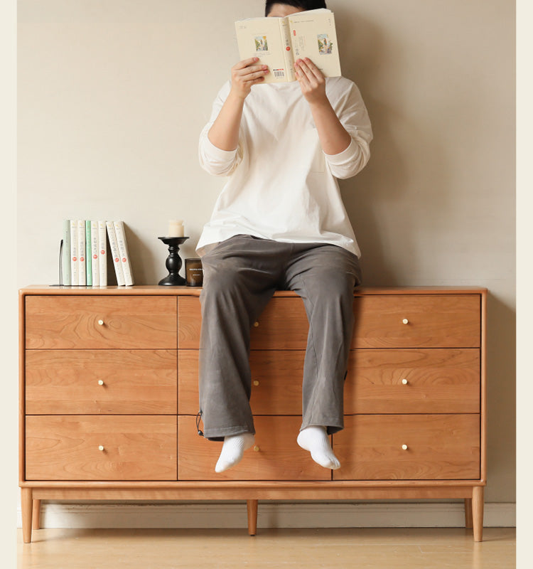 Cherry Wood Chest of Drawers: