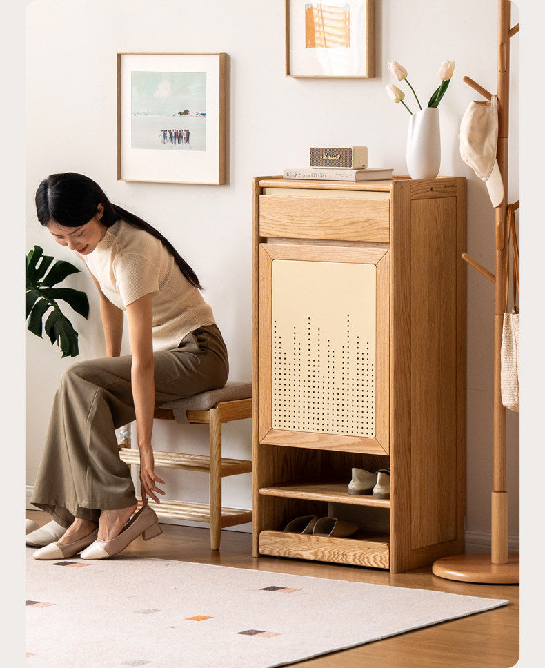 Oak Solid Wood Narrow Shoe Storage Cabinet with Pull-Out Drawer