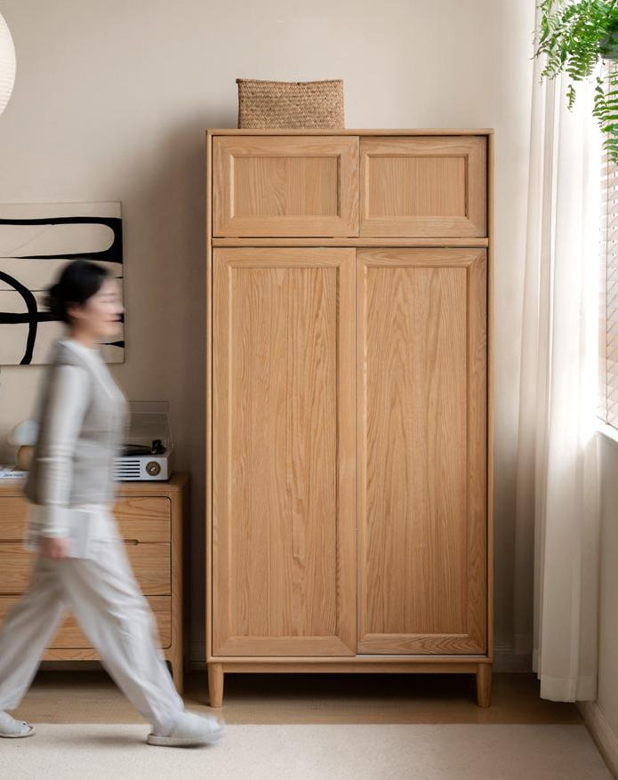 Oak Solid Wood Sliding Door Wardrobe