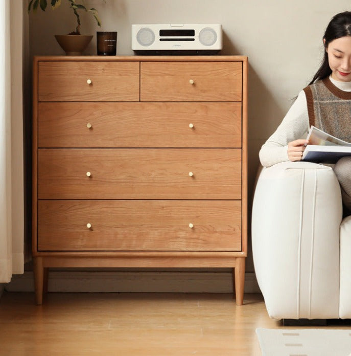 Cherry Wood Chest of Drawers: