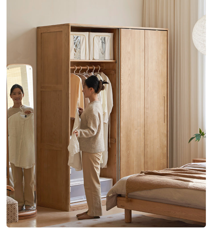 Ash Solid Wood Sliding Door Wardrobe