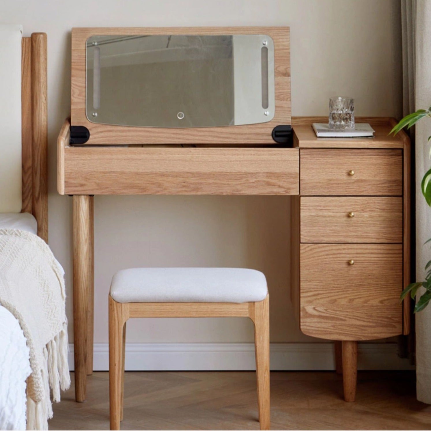 Light brown deals dressing table