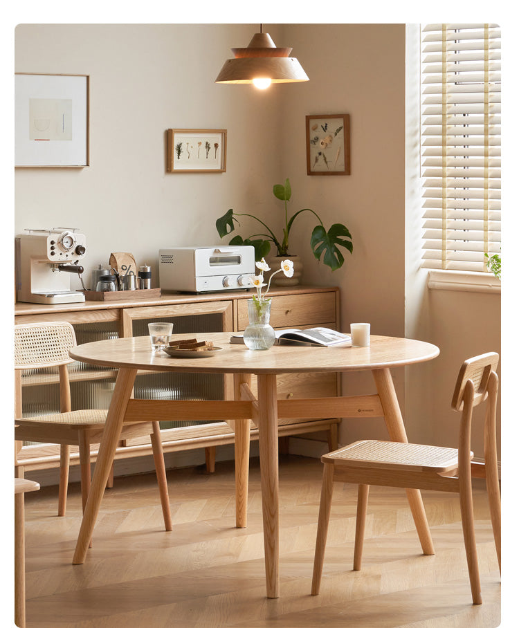 Oak Solid Wood Round Dining Table