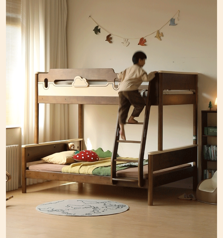 Rubberwood Solid Wood Castle-Inspired Bunk Bed with Cloud Cutout Guardrail