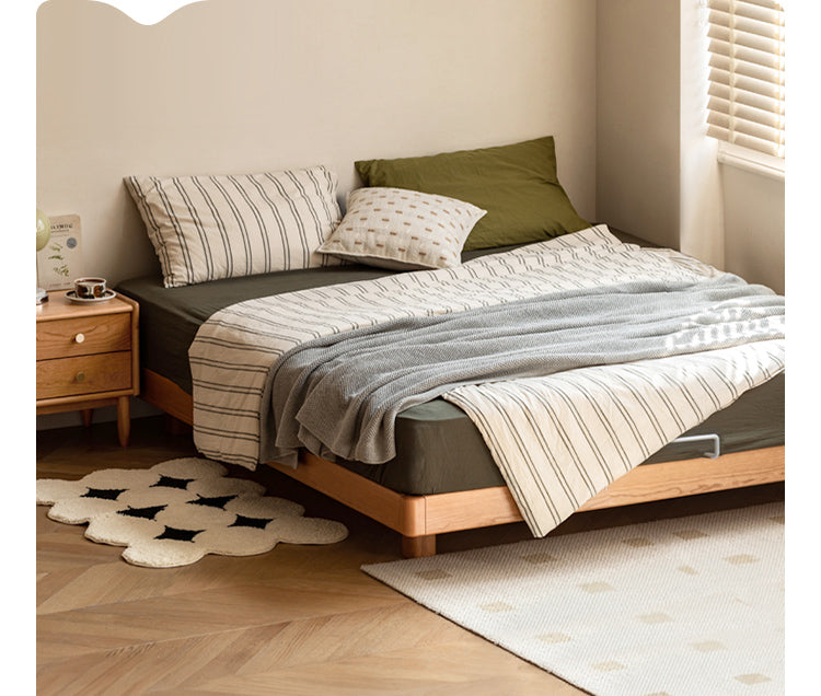 Cherry Solid Wood platform bed, headboard-free bed<