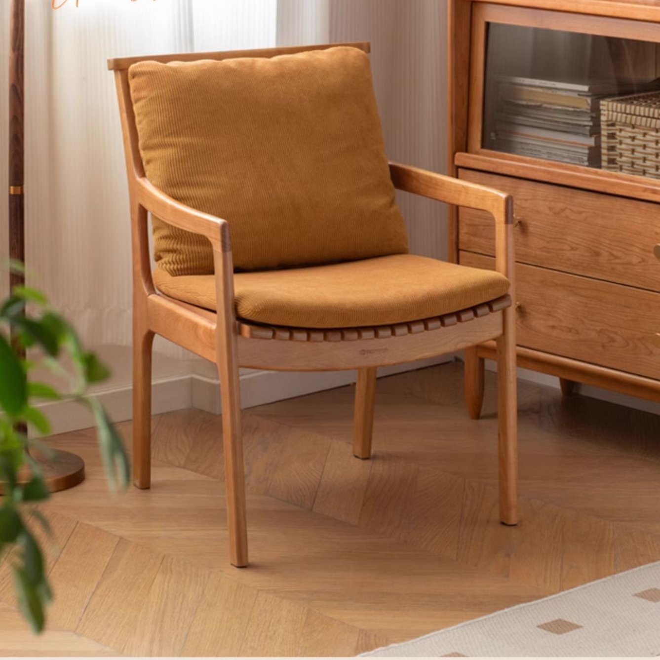 Cherry Wood Solid Wood Backrest Retro Soft Armchair