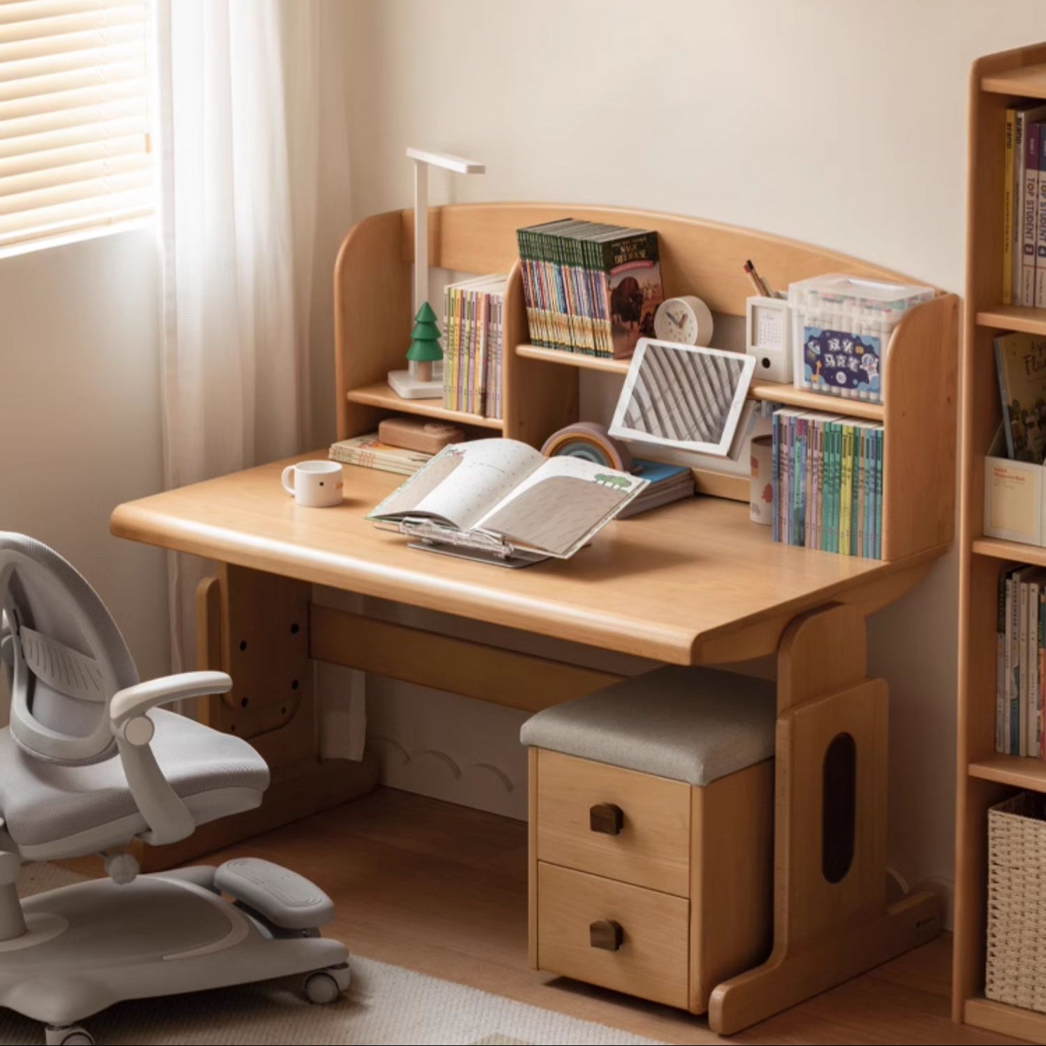 Beech Solid Wood Children's Liftable Study Table