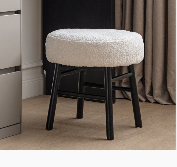 Oak Solid Wood Nordic Light Luxury Style Makeup Stool