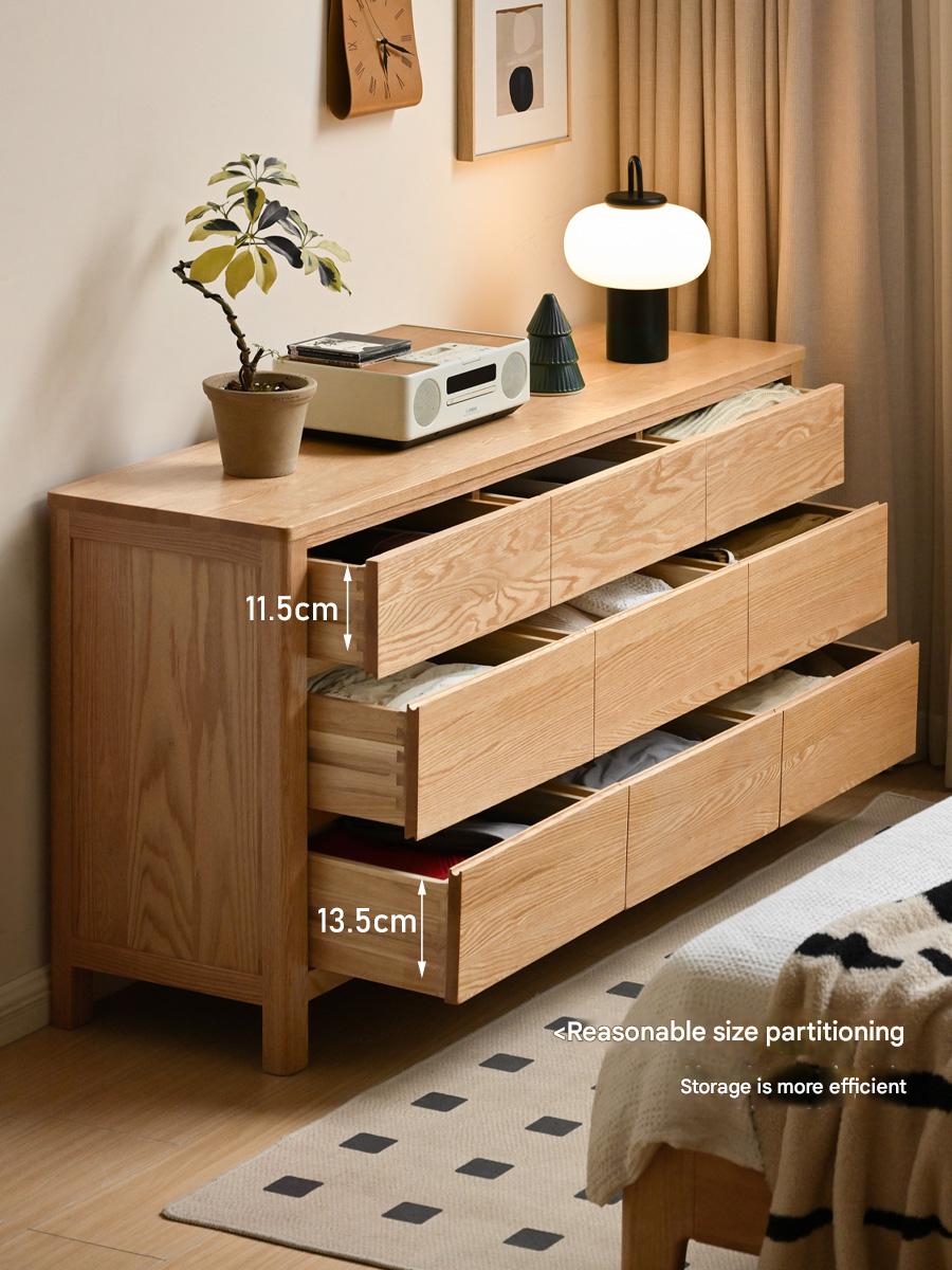 Oak solid wood cabinet  chest of drawers)