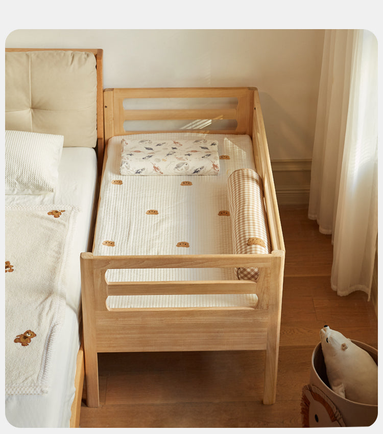 Solid wood children's splicing bed