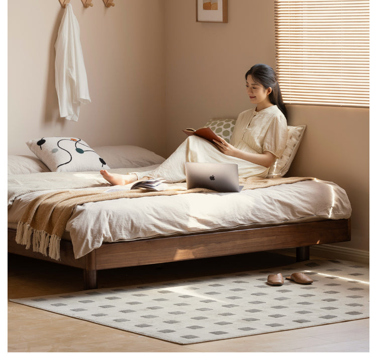 Black walnut solid wood platform bed, headboard-free suspended bed<