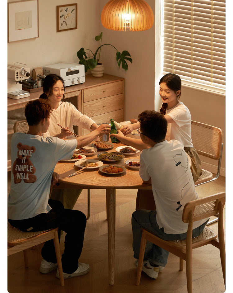 Oak Solid Wood Round Dining Table