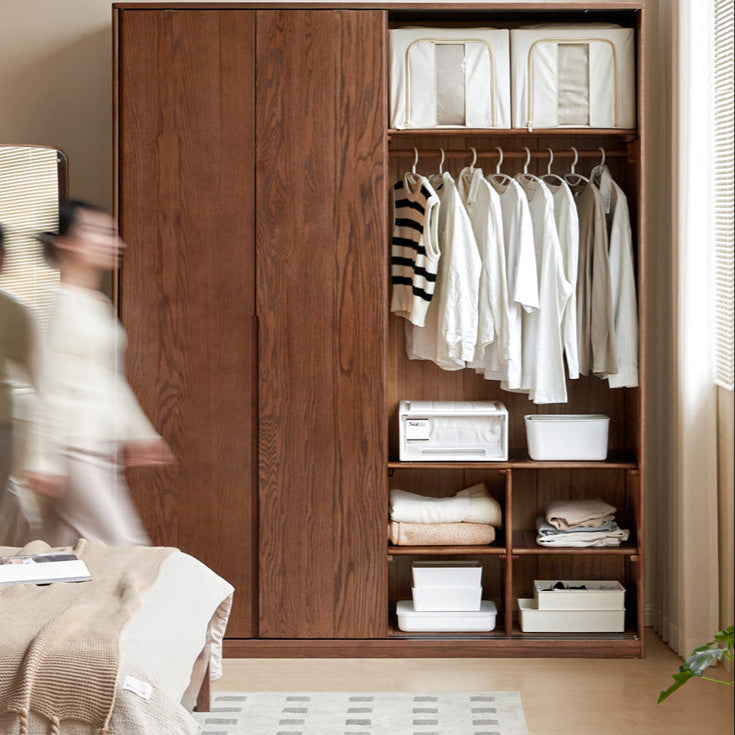 Oak Solid Wood Sliding Door Wardrobe: