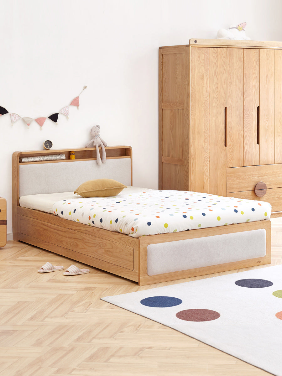 Oak solid wood Multifunctional storage bed with LED light<