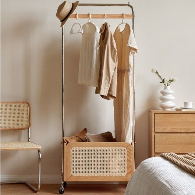 Oak solid wood coat rack with wheels mobile rattan clothes hangers**