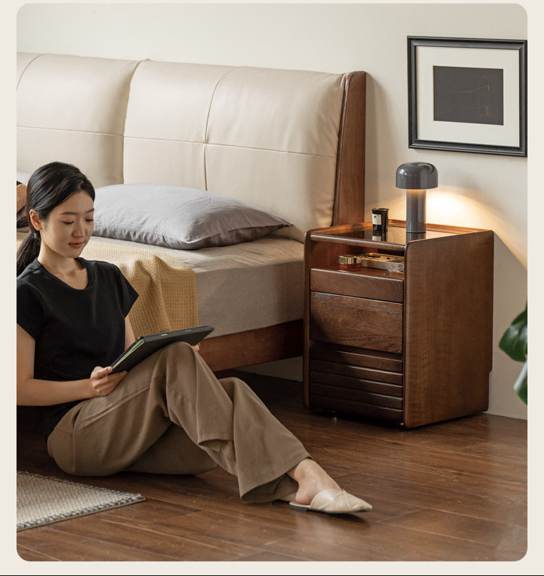 Oak Solid Wood Italian Light Luxury Nightstand