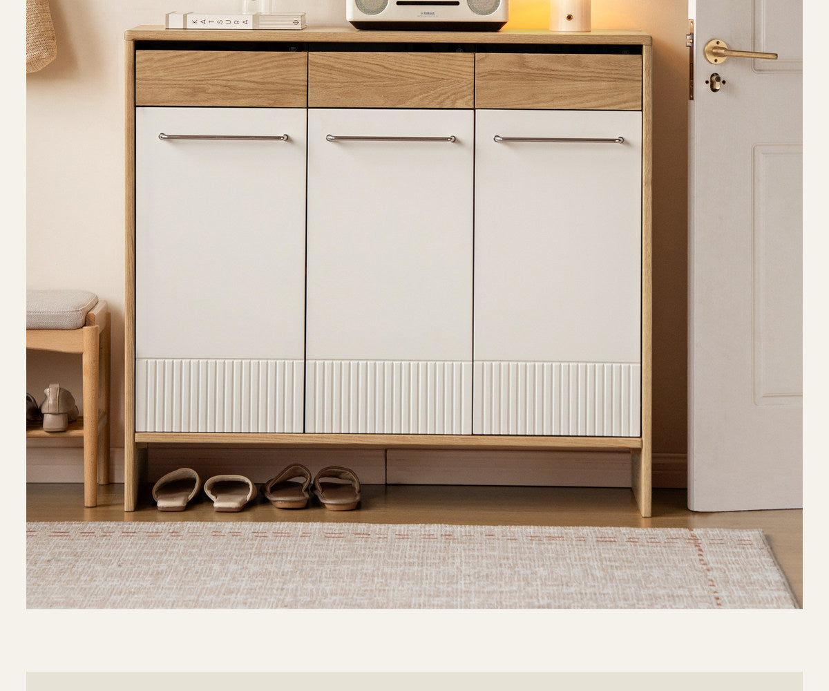 Oak Solid Wood Large Capacity Shoe Storage Cabinet with Fluted Panel Doors and Adjustable Shelves