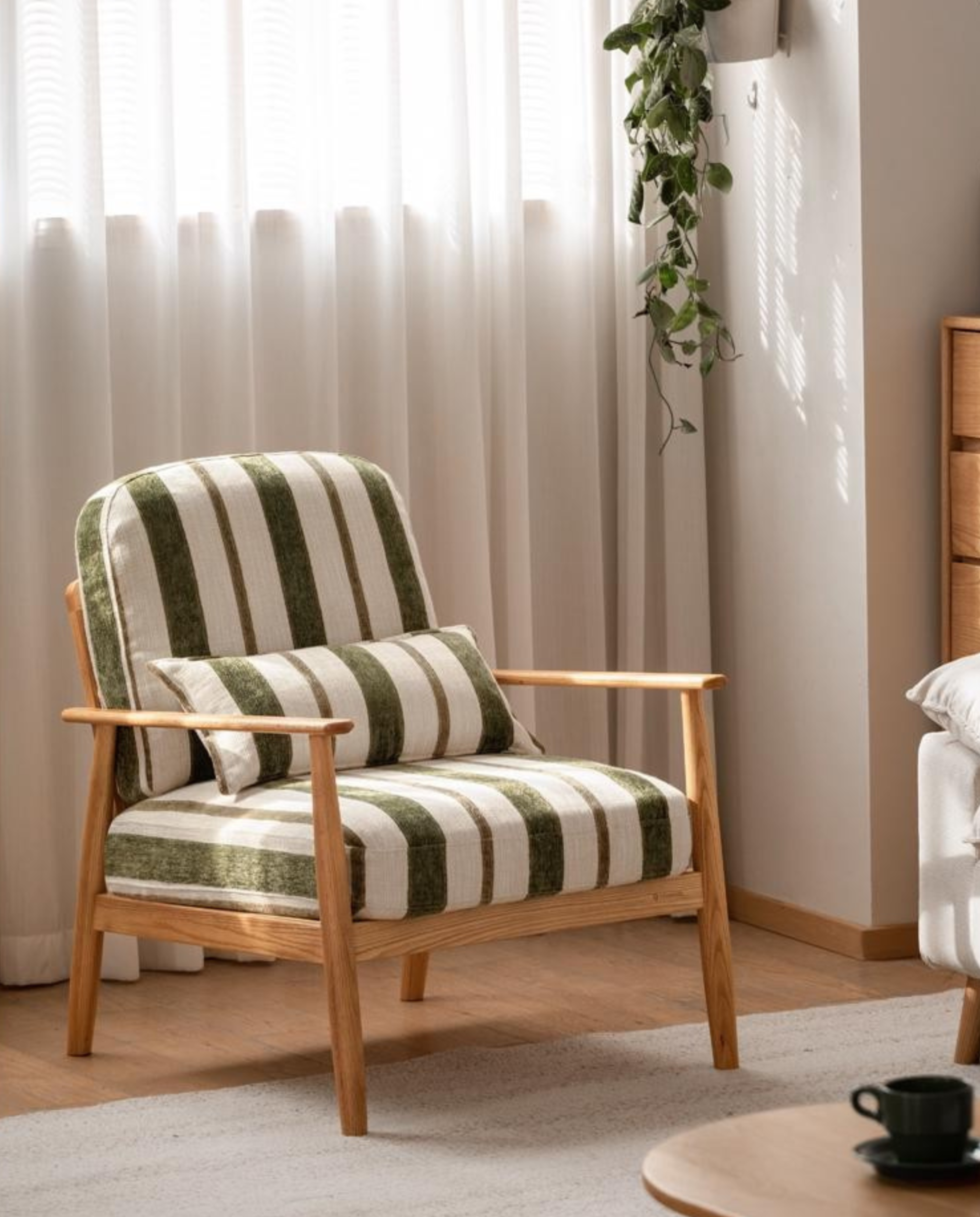Oak Solid Wood Sofa Chair.