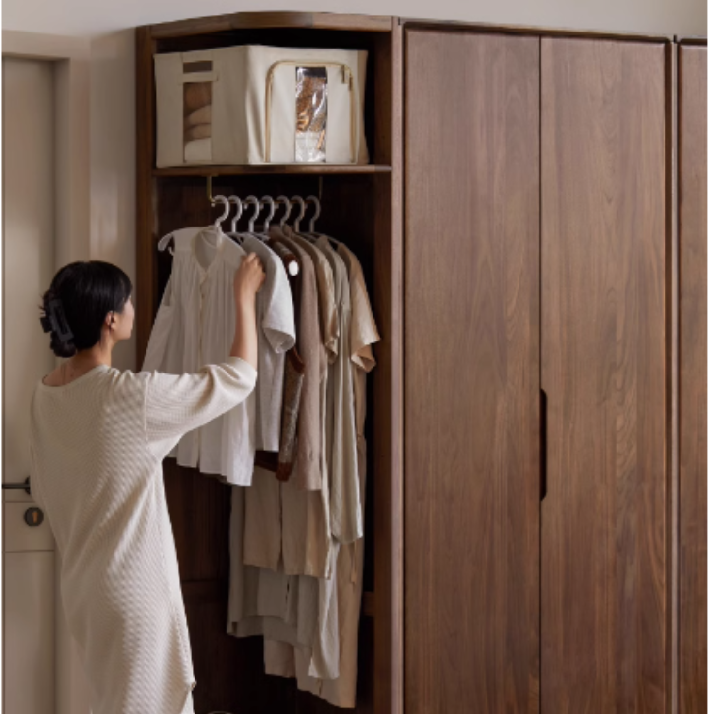 Black Walnut Solid Wood Storage Rack Floor Corner Hanger