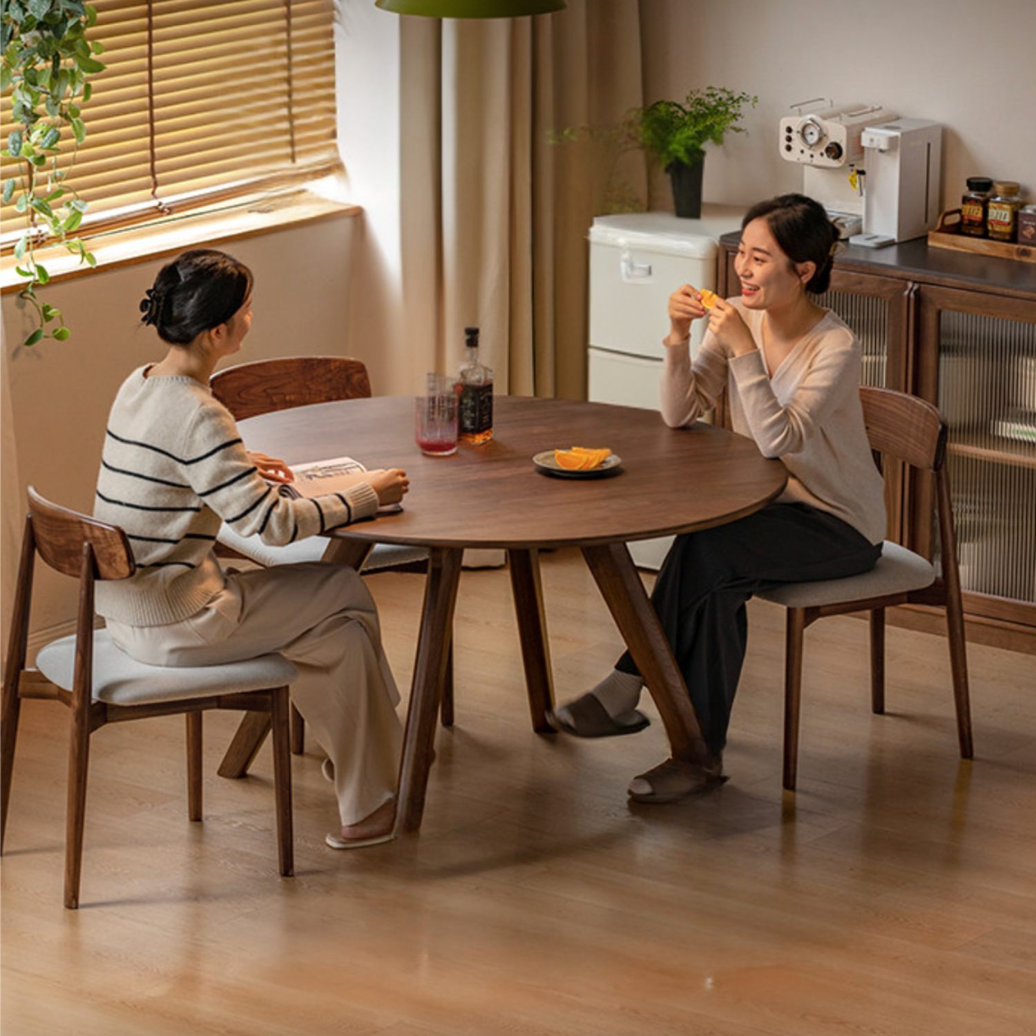 Black Walnut Solid Wood Retro Round Dining Table.