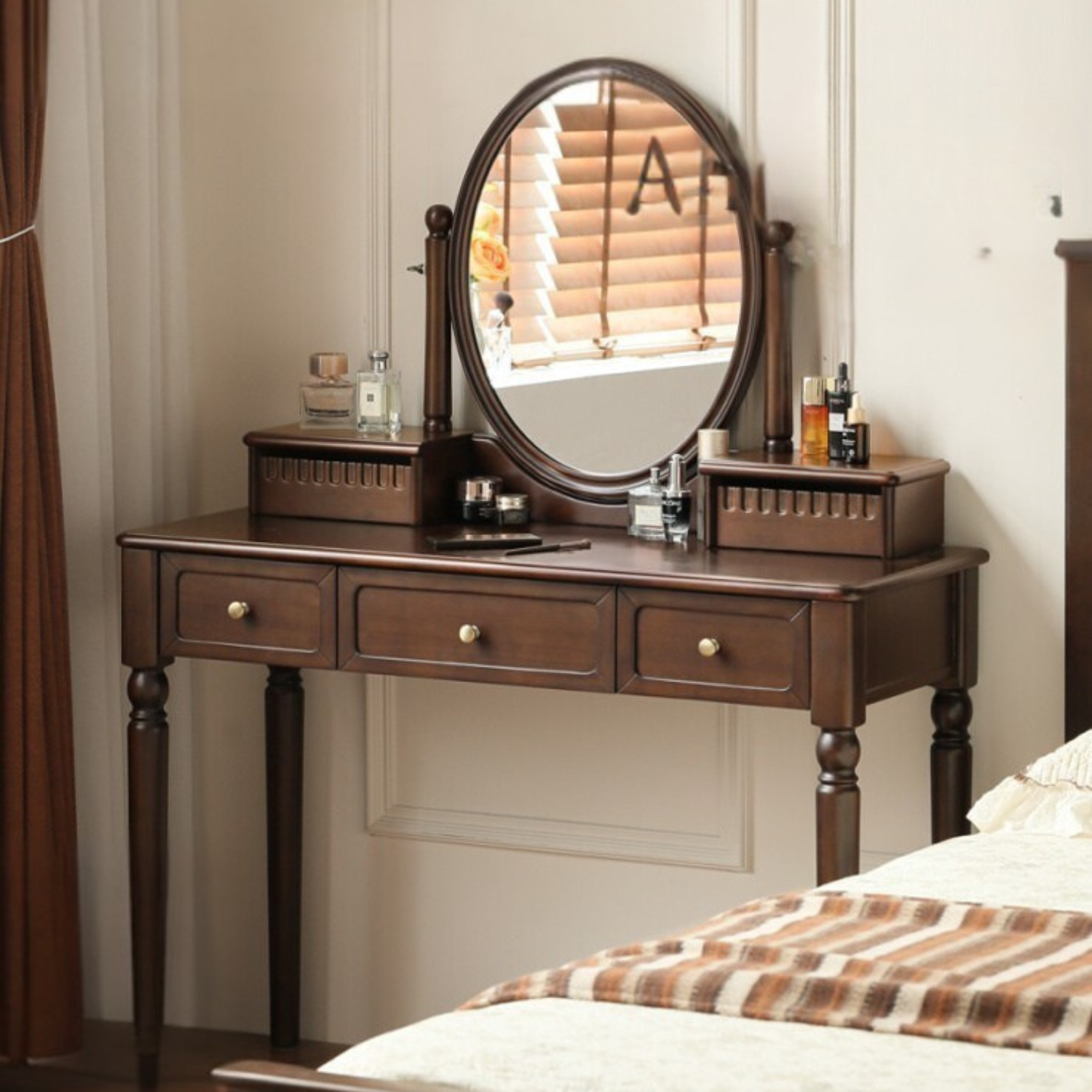 Poplar Solid Wood American Retro Style Vanity Table with Makeup Mirror