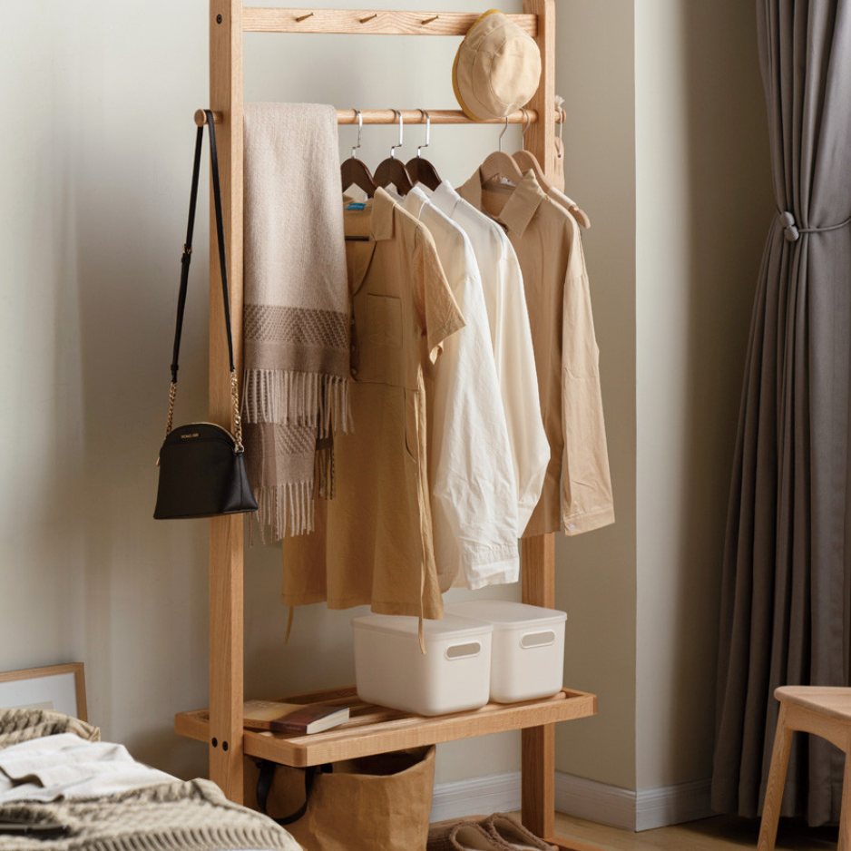 Oak solid wood clothes rack hanger: