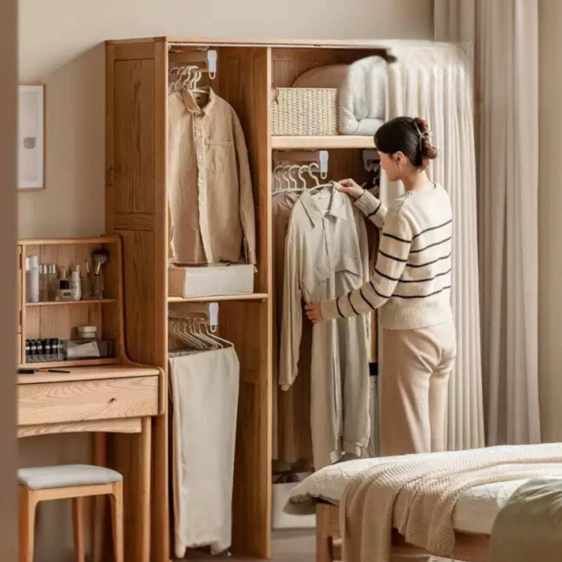 Solid RubberWood, Oak Solid Wood Wardrobe Thin Cloth Curtain.