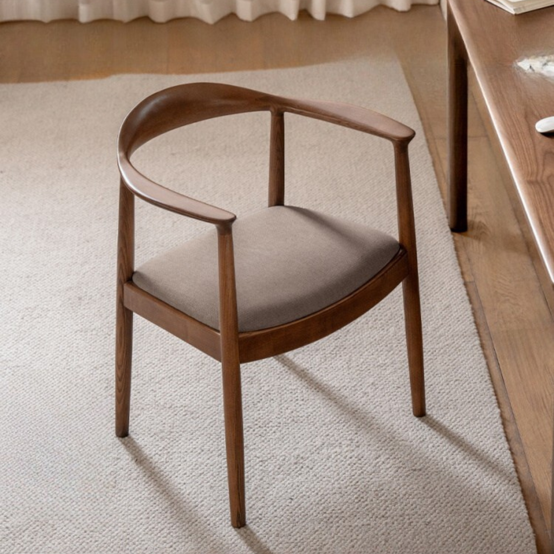 Ash Solid Wood Nordic Style Presidential Chair