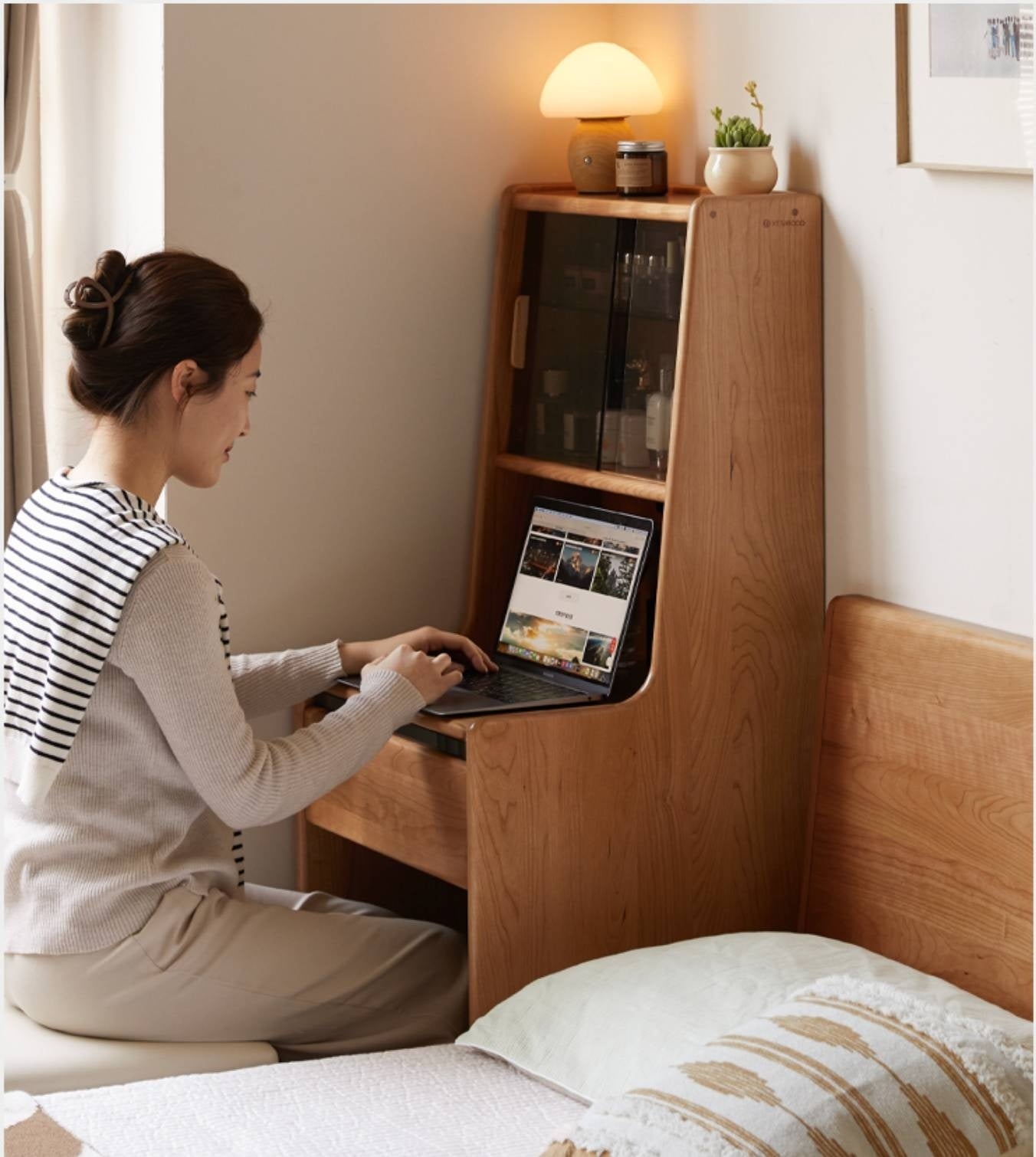 Cherry Solid Wood Multifunctional Retro Dressing Table