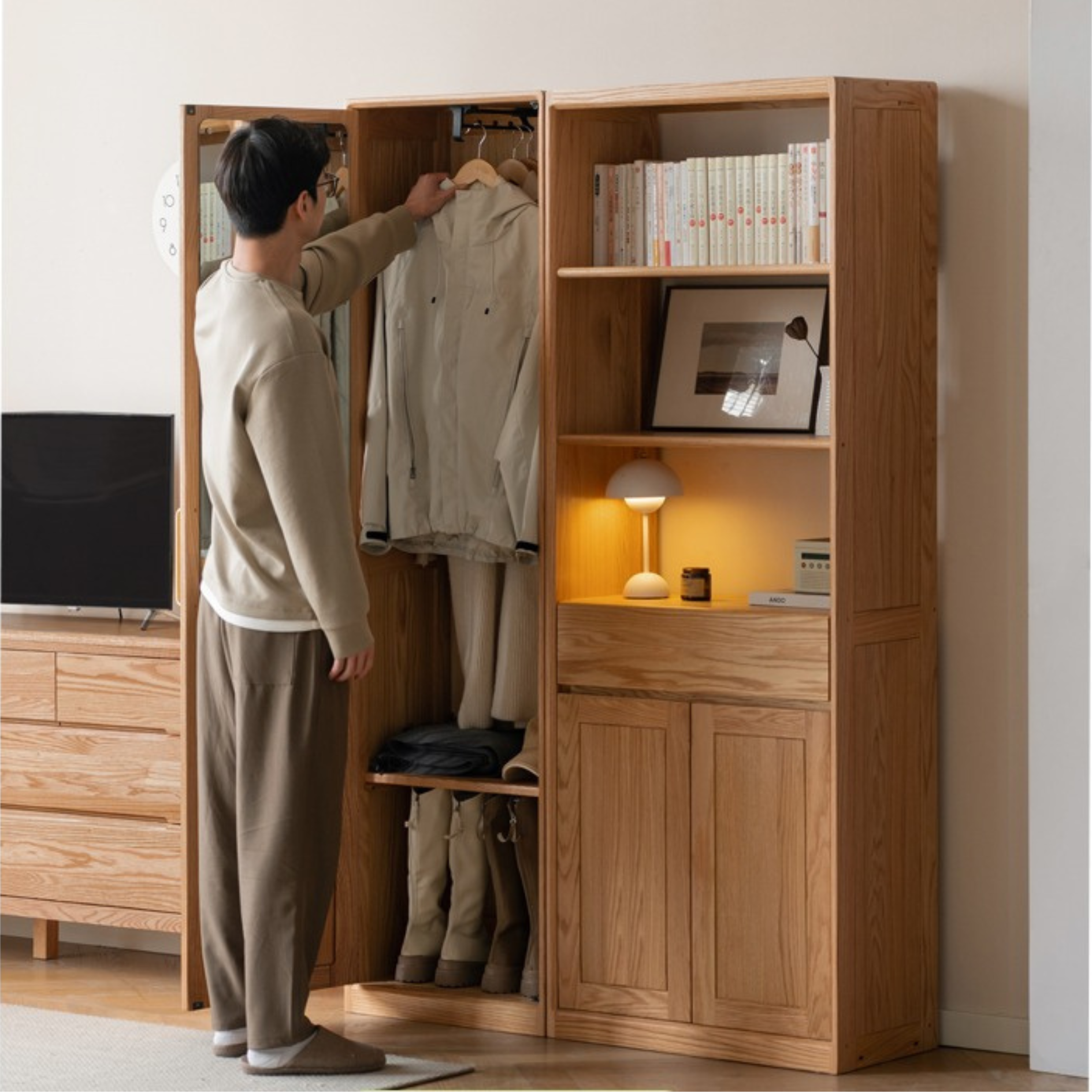 Oak Solid Wood Mirror Entrance Cabinet