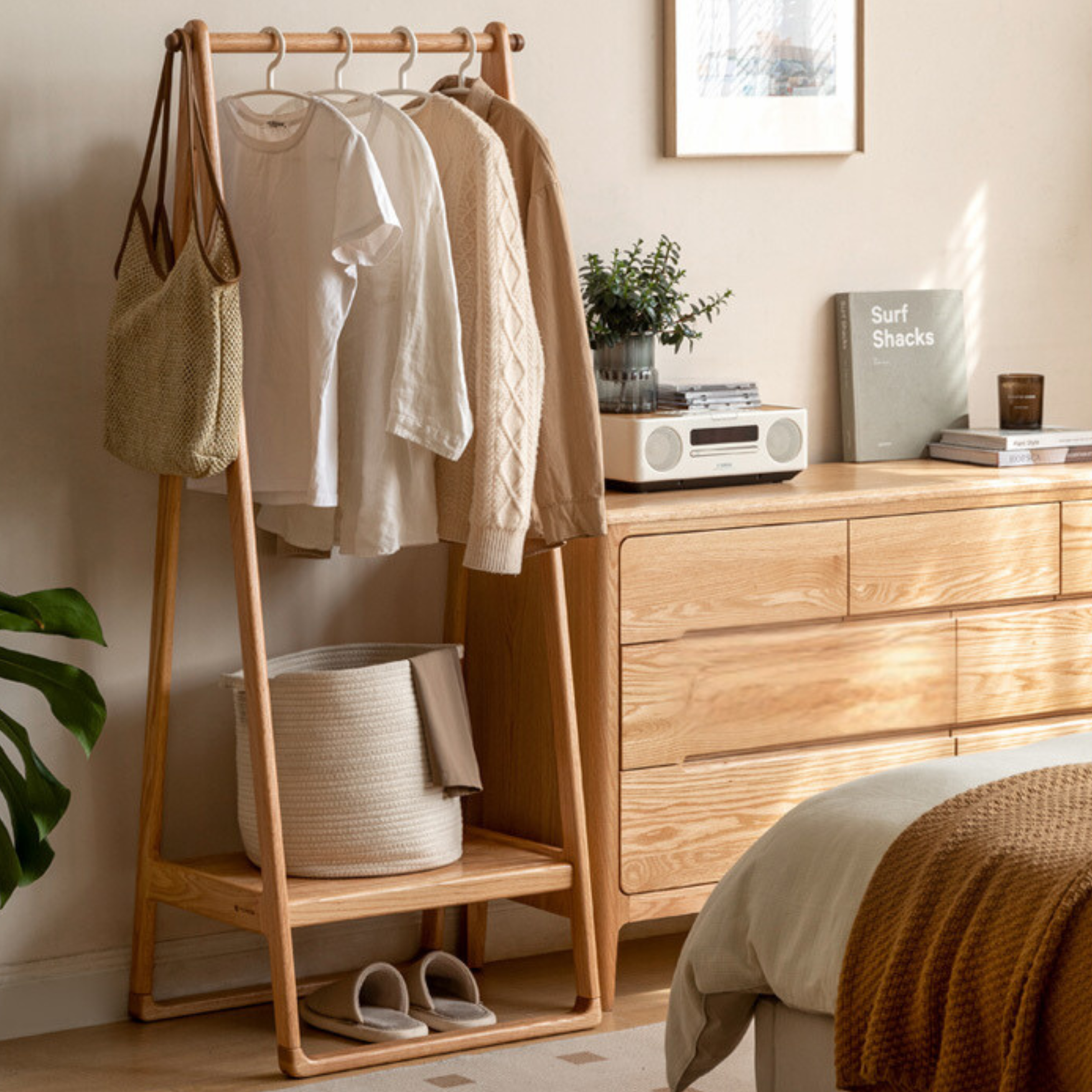 Oak Solid Wood Clothes Hangers Rack