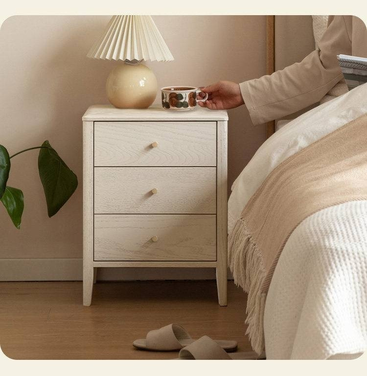 Oak Solid Wood Bed — Cream Style with White Harp Design, Home Charging Soft Backrest