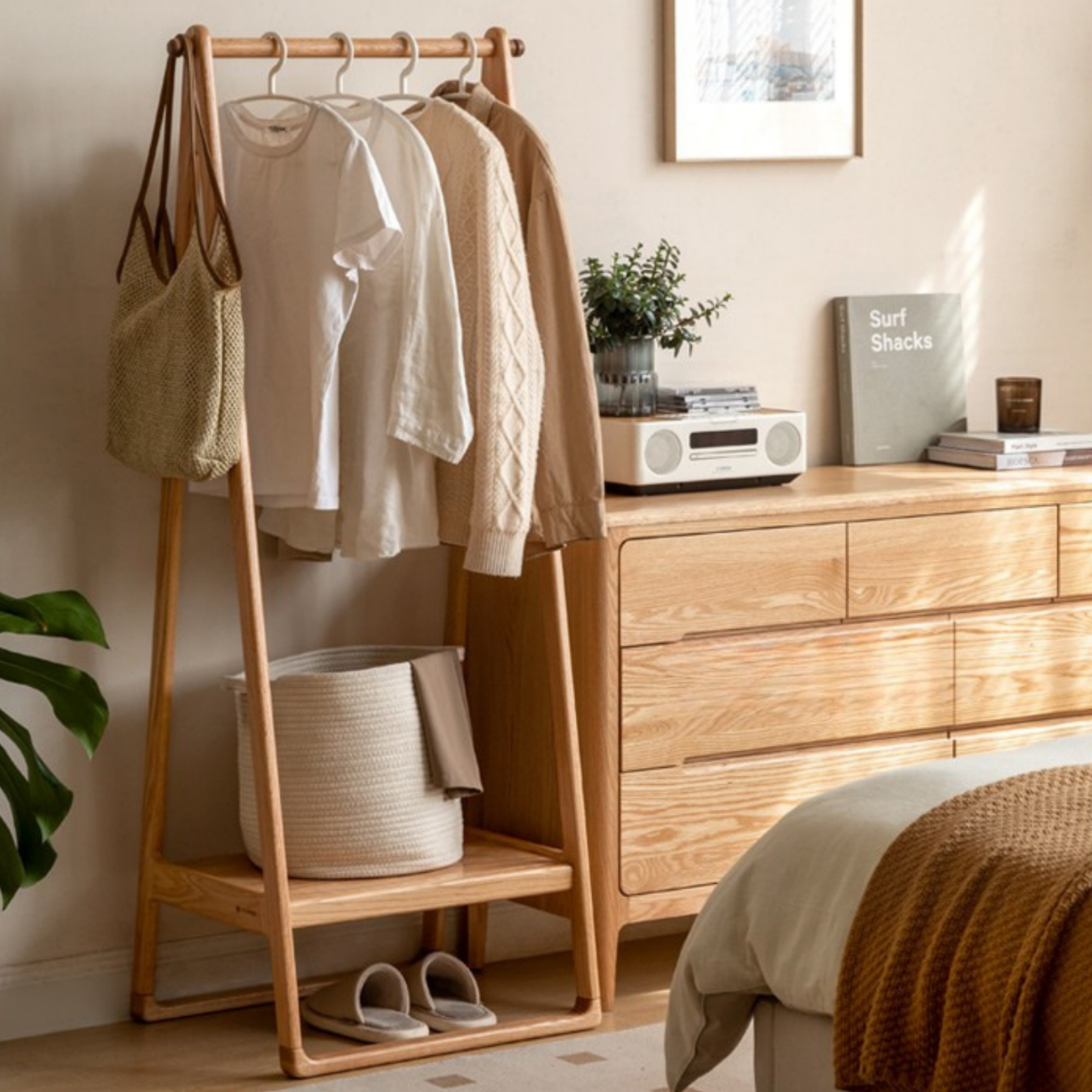Solid Rubberwood Nordic Minimalist Standing Hanger