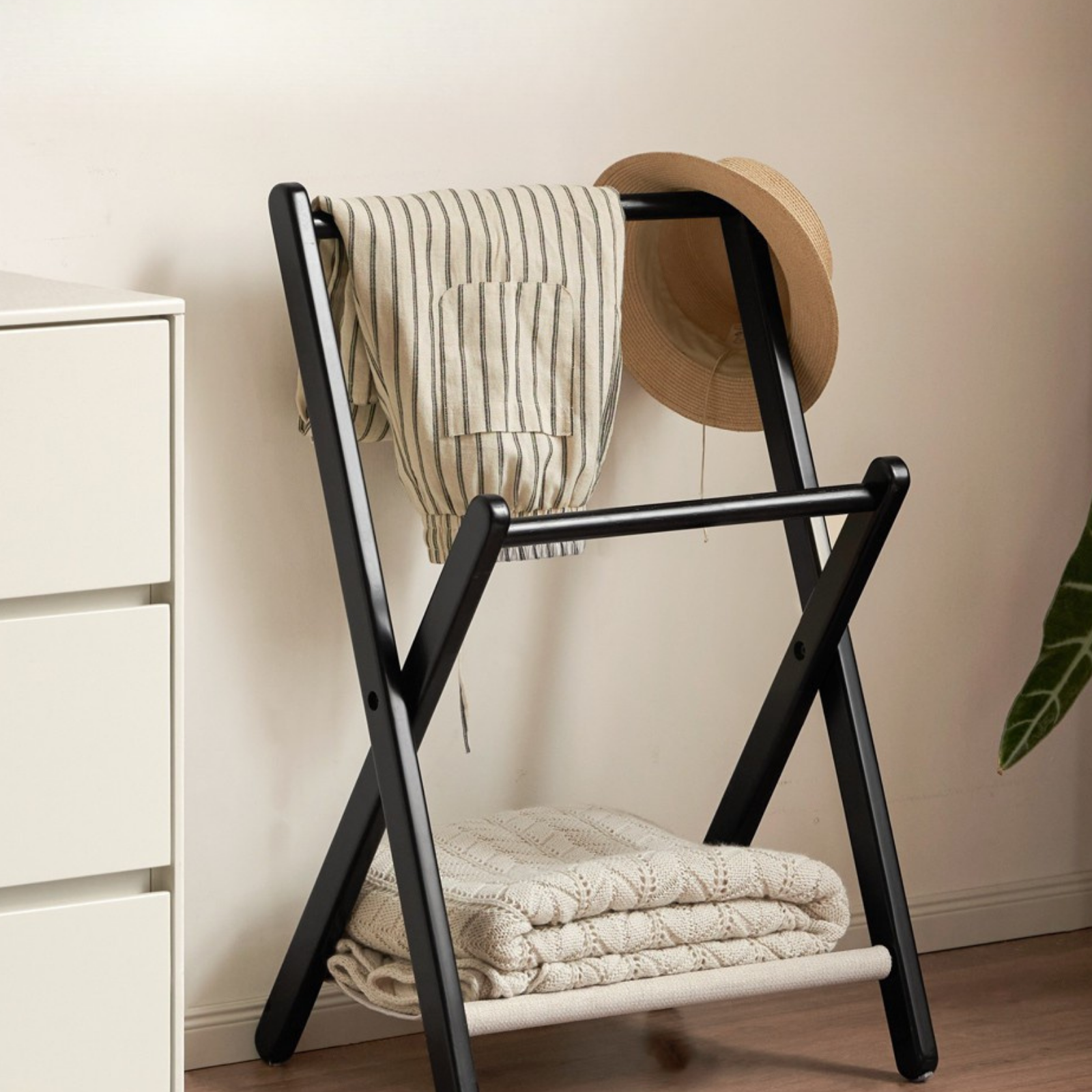 Solid Rubberwood Clothes Hanger