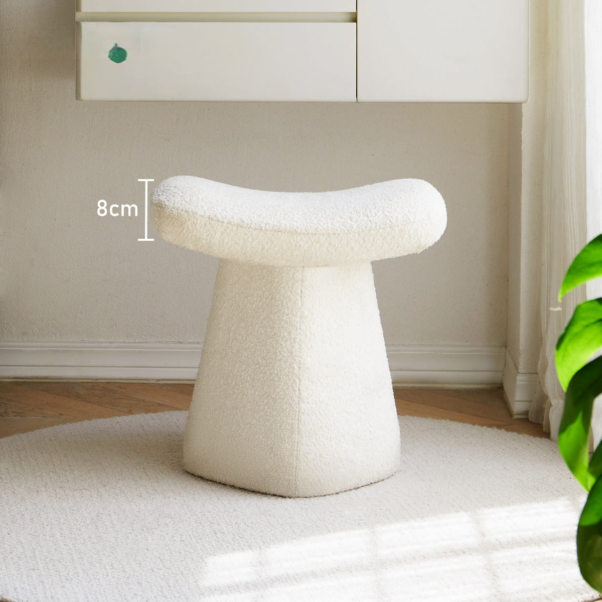 Crescent Soft Cute Lamb Makeup Stool :