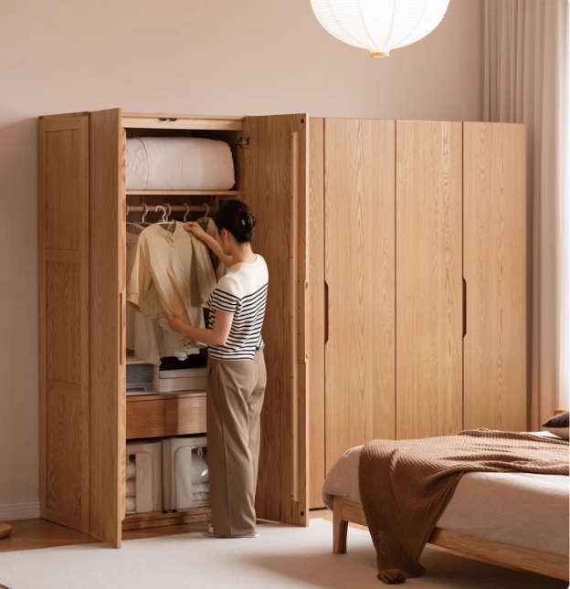 Oak solid wood Wardrobe ::