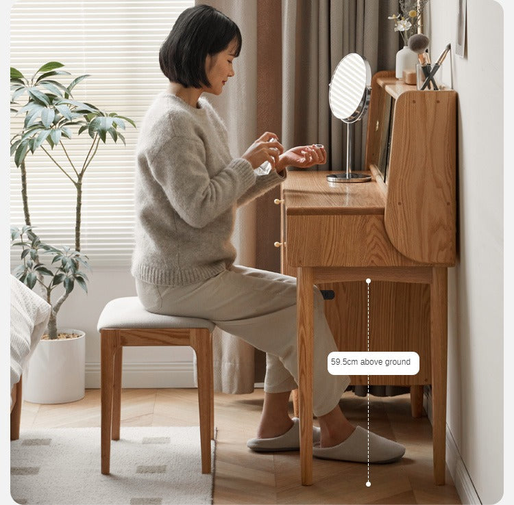 Oak Solid Wood Dressing Table Modern and Atmosphere