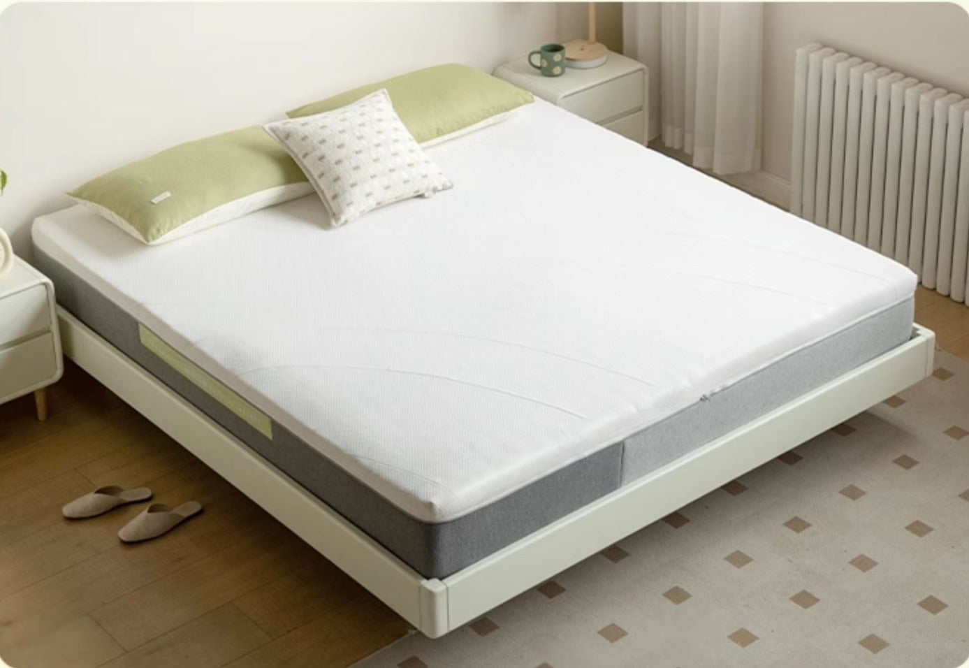 Mattress with Independent Power Sponge and Three-Zone Spring Support Simmons Pad
