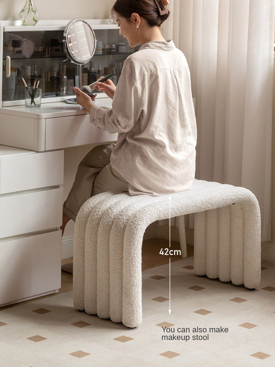 Lamb Shoe changing stool cream style, makeup stool: