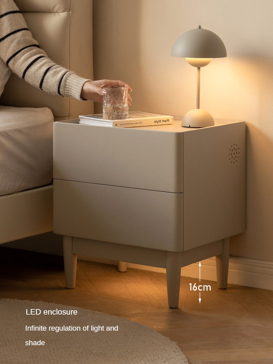 Poplar Solid Wood Light Luxury  Wireless Rechargeable and Lamp High-end nightstand