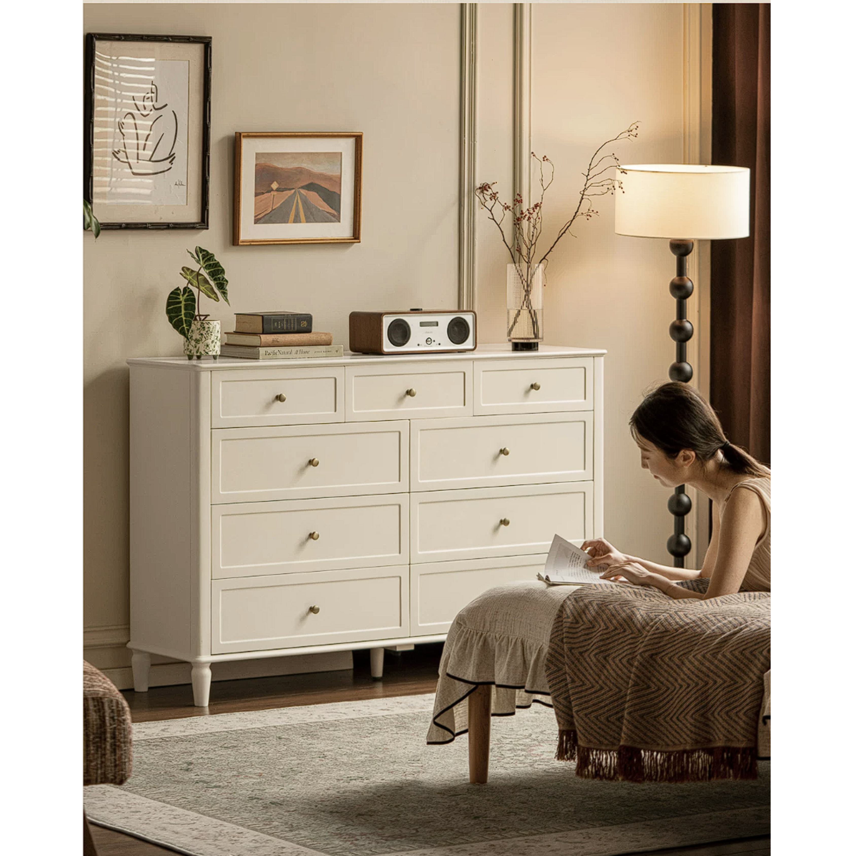 Rubberwood Solid Wood Bedroom Dresser with Elegant White Finish