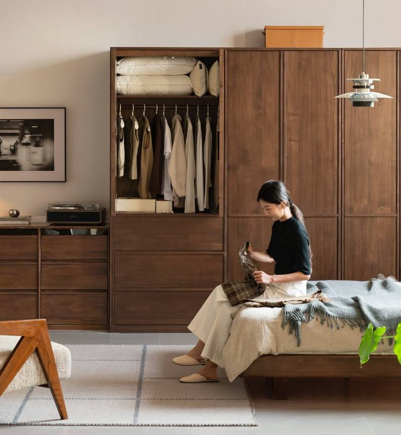 Black Walnut Solid Wood Italian Light Luxury Wardrobe