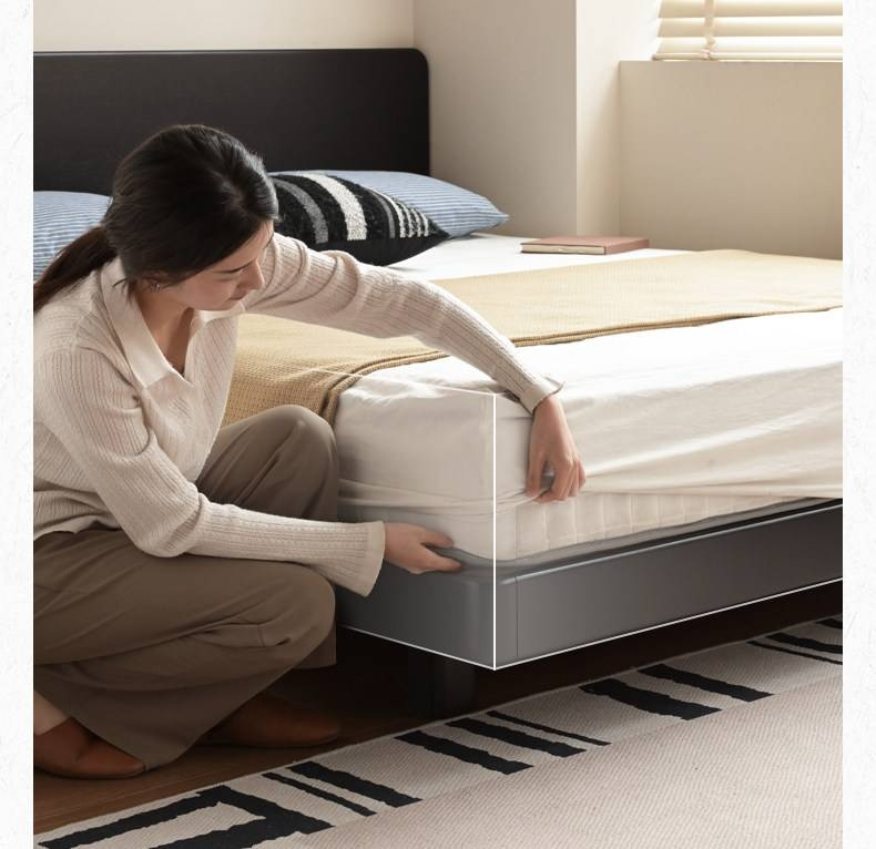 Rubberwood Solid Wood Bed — Modern Minimalist Large Slab Black Floating Bed