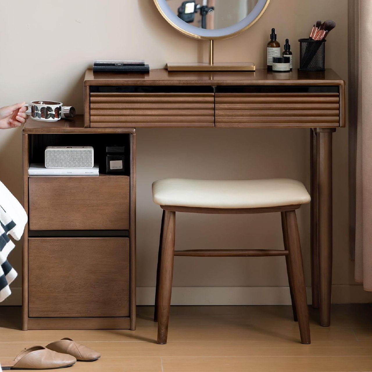 Rubberwood Vanity Table
