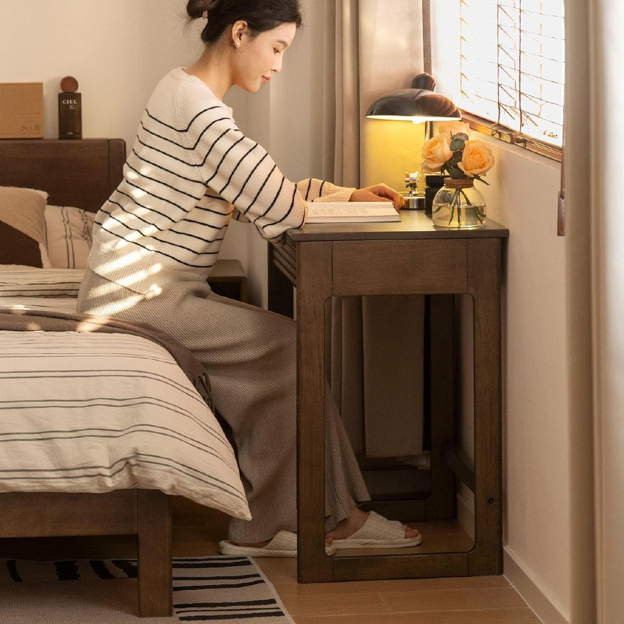 Rubberwood small Desk
