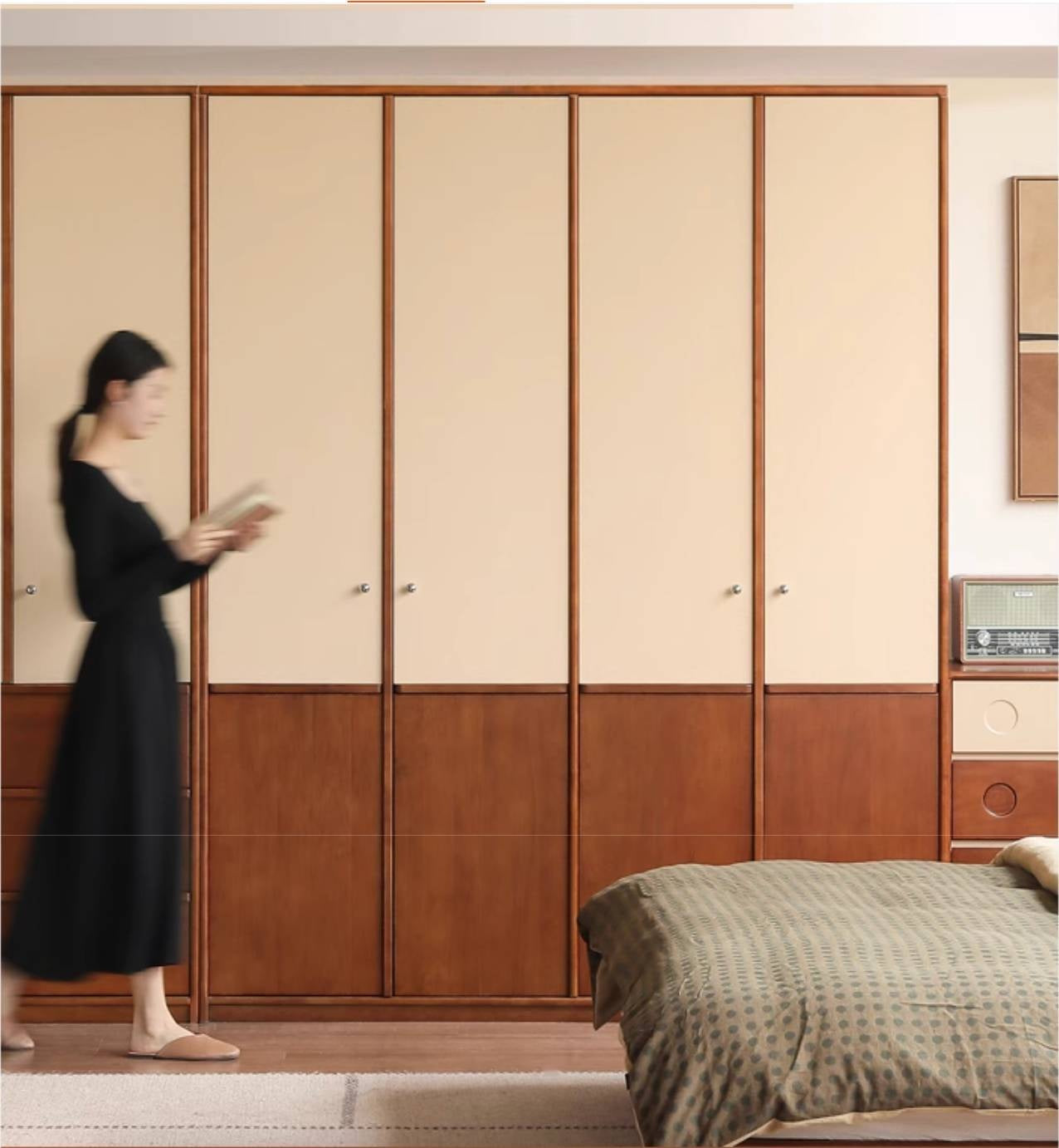 Oak Solid Wood Antique Style Wardrobe